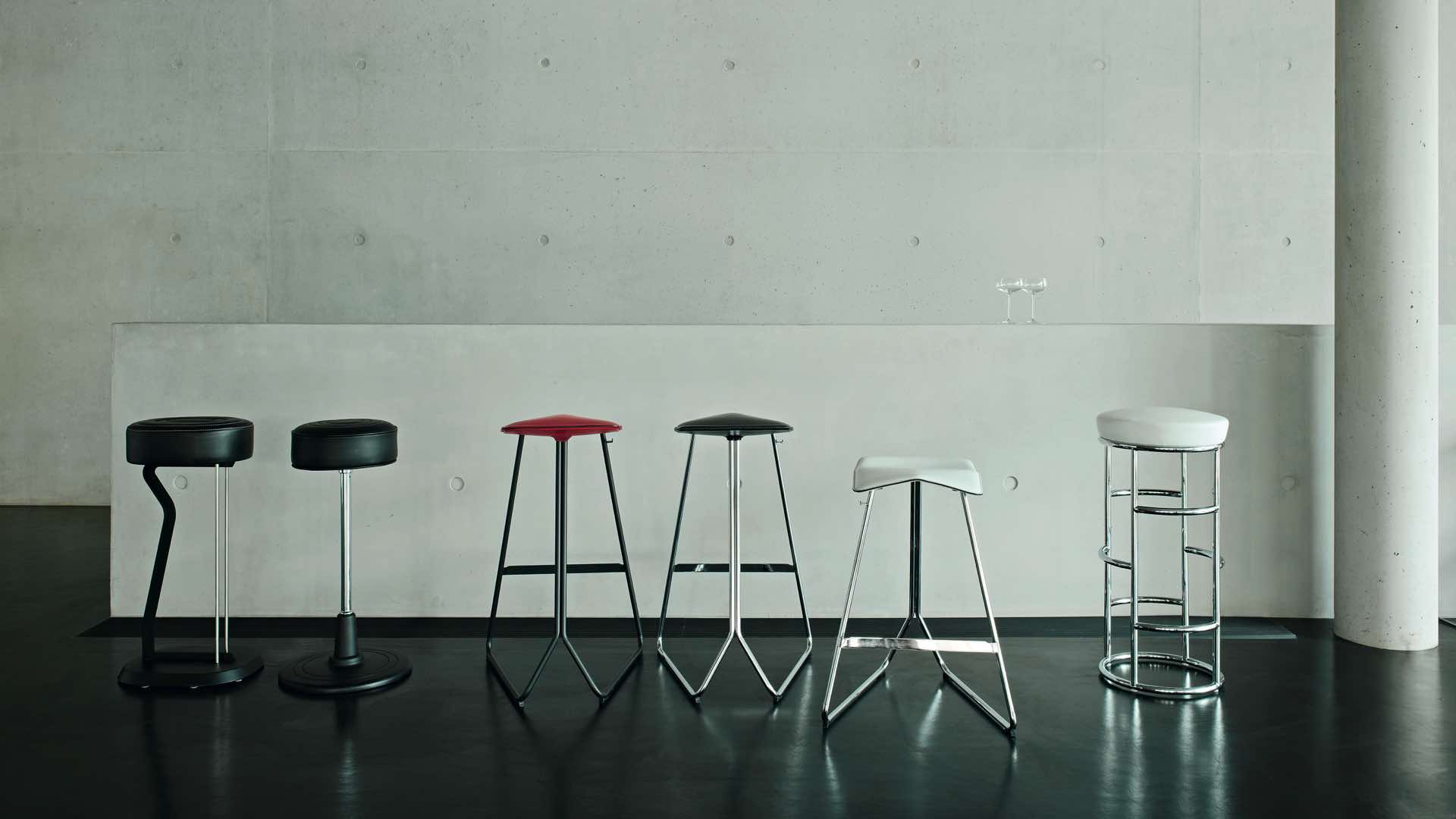 classicon-seelen-bar-stool-1-bar-stool-2-triton-satish-ambiente